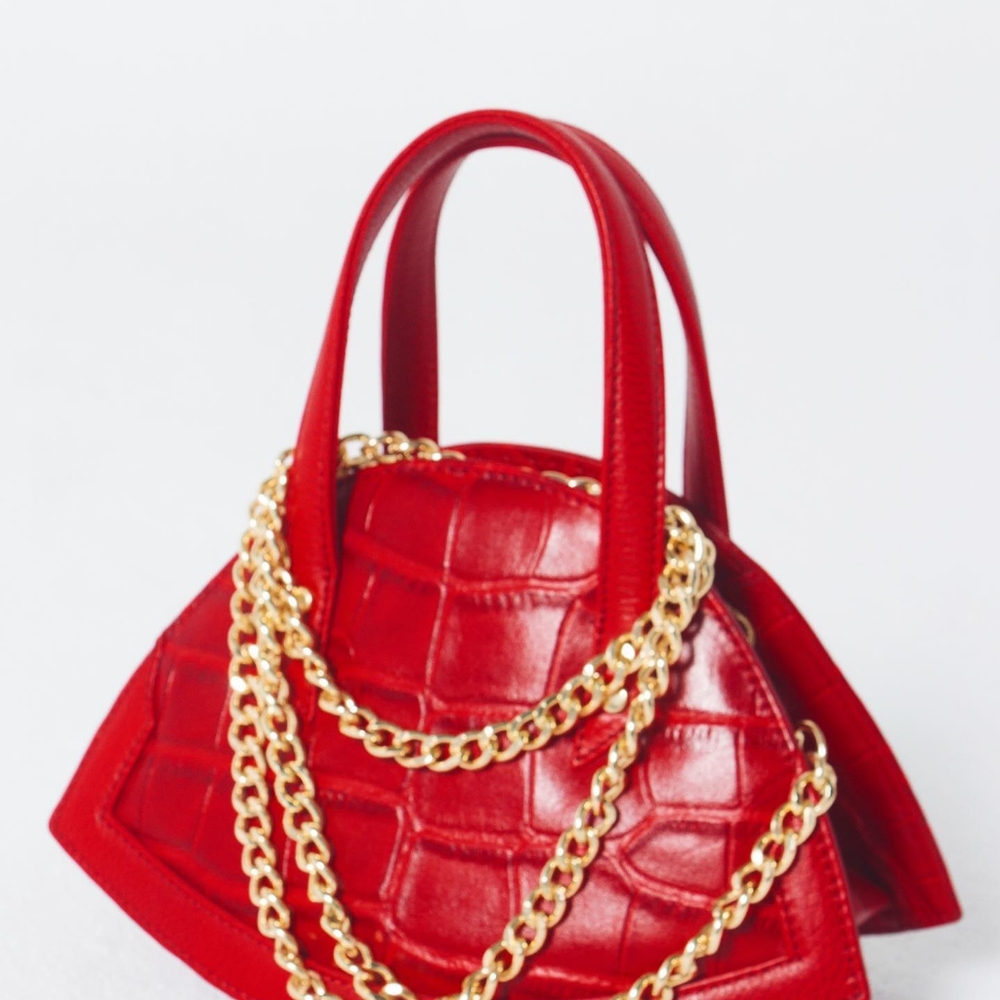 So adiraf hand bags